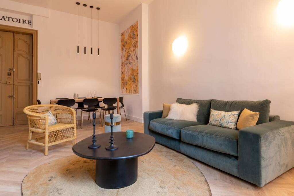 Romantic Flat In The Heart Of The City Avignon Exterior photo