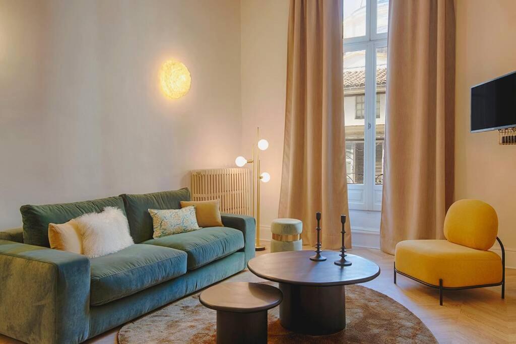 Romantic Flat In The Heart Of The City Avignon Exterior photo